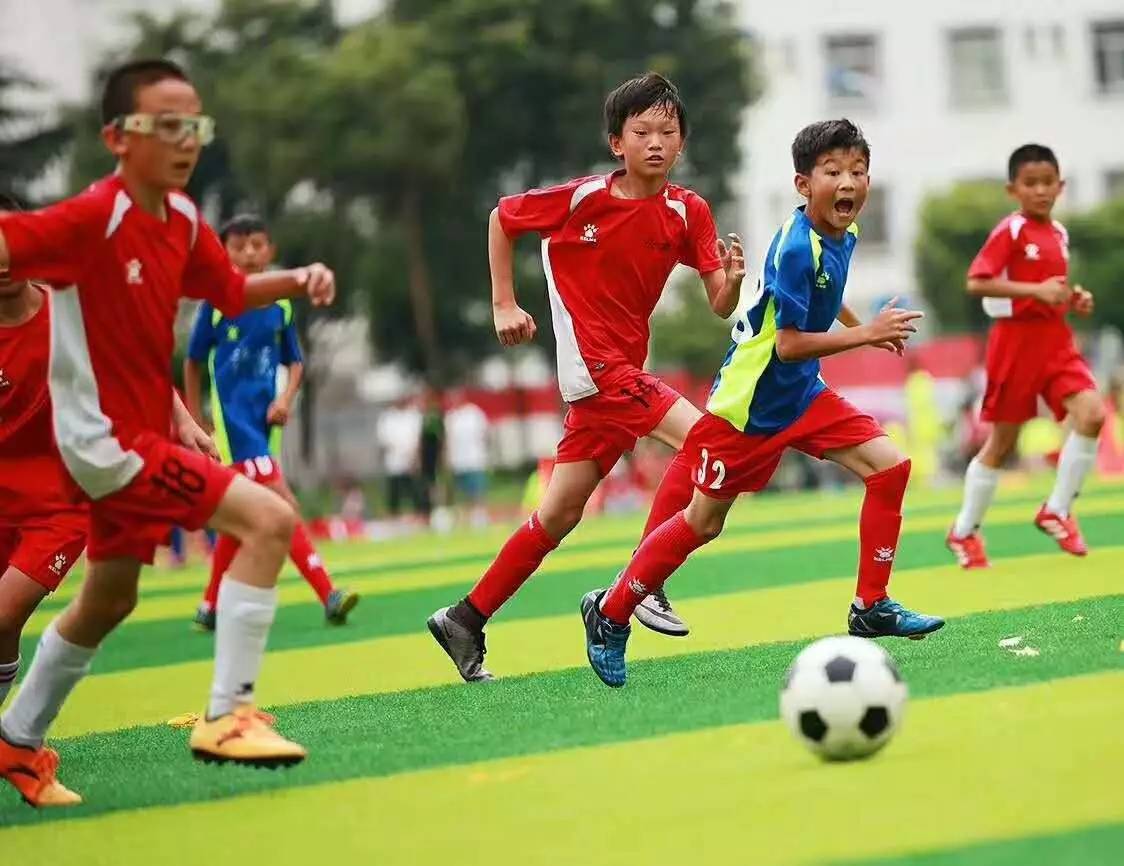 客流量高峰值大多集中在晚上22点至凌晨3点